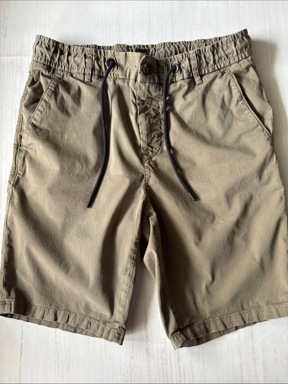 BOSS Olive Green Drawstring Athletic Shorts Size 30 Reg Cotton With Stretch